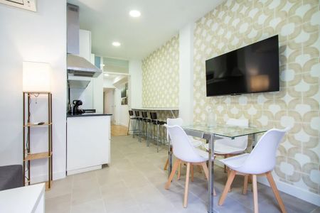 Calle de Guipúzcoa, Madrid, Community of Madrid 28020 - Photo 5