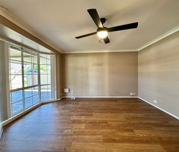 MODERN FAMILY HOME! - Photo 4