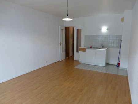Location Appartement 1 pièce 28m² PONTAULT COMBAULT 77340 - Photo 3