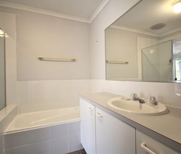 Two Bedroom Townhouse in Maroochydore! - Photo 6