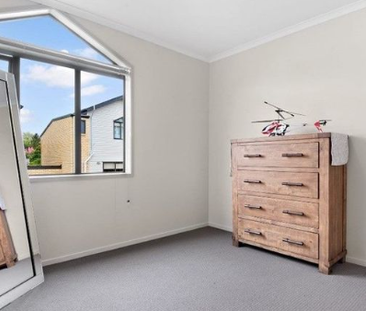 3 bedroom town house in Te Atatu - Photo 6