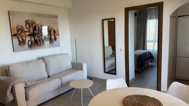 Piso de alquiler en Calle de las Torres, 26, Aloha - Photo 1