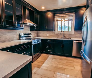 **ALL INCLUSIVE** 3 BEDROOM MAIN UNIT IN WELLAND! - Photo 6