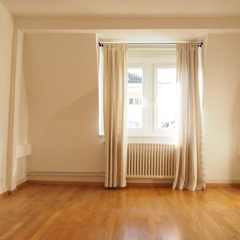 Charmante 2.5-Zimmerwohnung an zentraler Lage! - Foto 1