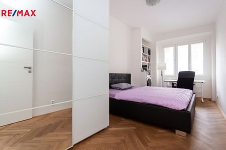 Pronájem bytu 2+kk v družstevním vlastnictví 47 m², Praha 4 - Nusle - Fotografie 3