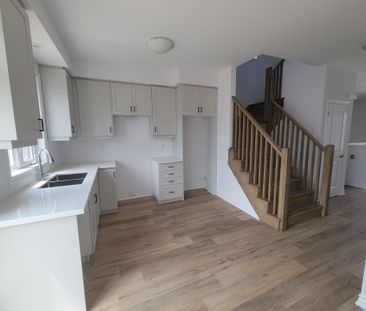 For Lease - 461 Blackburn Drive Unit# 66, Brantford, Ontario - Photo 4