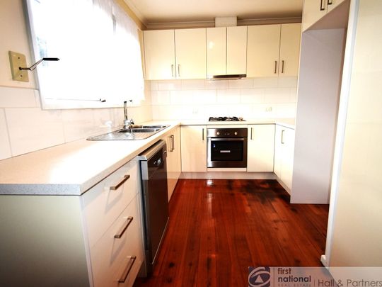 16 Folkestone Crescent, Springvale South - Photo 1