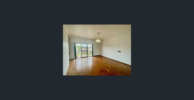 Grand 3 Bedroom + Study Home in Quiet Street - Photo 1