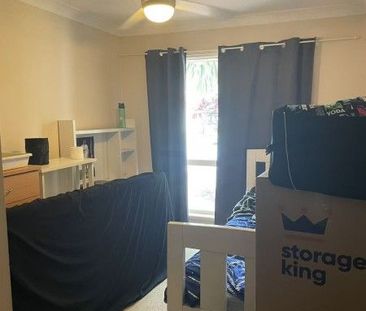 Spacious 3-Bed Villa in Resort style complex â 2 Weeks Rent-Free! - Photo 1