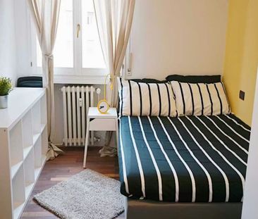 Via Santa Croce, Bologna, Emilia-Romagna 40122 - Photo 4