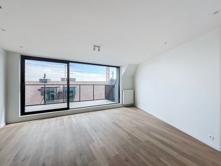 Stijlvol en lichtrijk nieuwbouw dakappartement nabij de Zeedijk en de site van de Heldentoren. - Photo 3