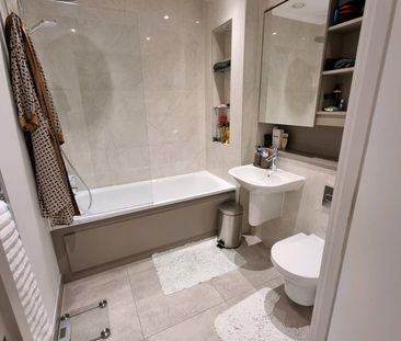 2 Bed Flat, South Way, HA9 - Photo 4