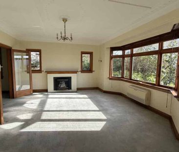 Private and spacious in Roslyn! - Photo 2