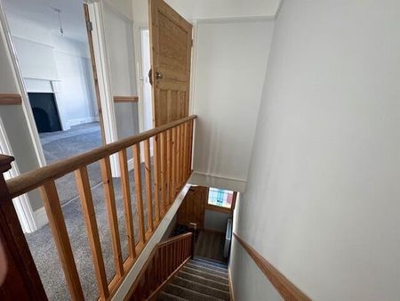 Priory Road - Photo 5