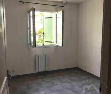 APPARTEMENT T3 au 1er étage À SEILLONS, - Photo 1