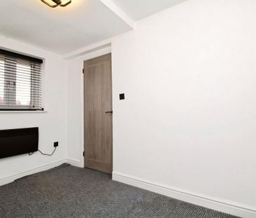 2 bedroom bungalow to rent - Photo 2