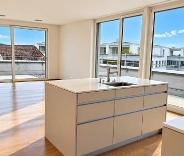 Gepflegte 2.5-Zimmer Attikawohnung mit Aussicht in Siebnen - Photo 4