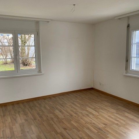 "Schöne, gepflegte Familienwohnung an ruhiger Lage" - Photo 1