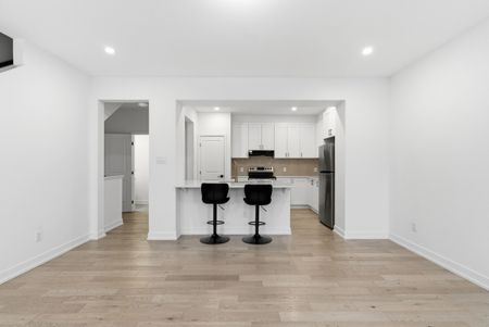 For Lease - 289 Anyolite Private, Barrhaven, Ontario - Photo 5