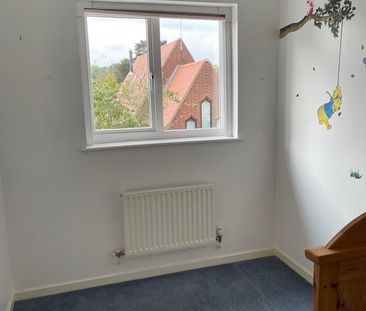 2 Bed Terraced House, Bramham Close, LE3 - Photo 1