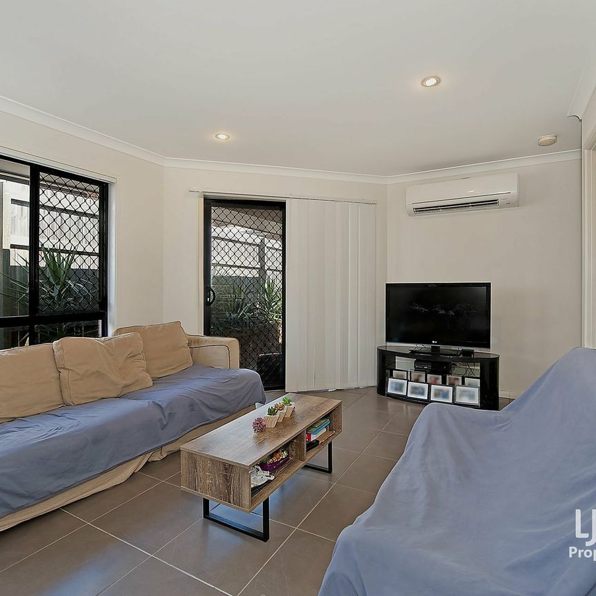 PERFECT 3 BED PROPERTY IN A PRIME LOCATION - Photo 1