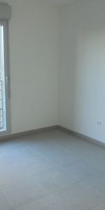 Appartement 2 pièces 36m2 MARSEILLE 10EME 693 euros - Photo 3