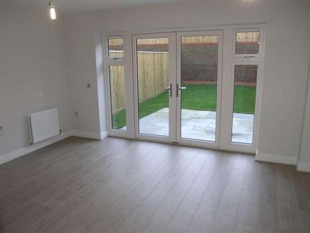 Chelmsford Road, N14 - Photo 3