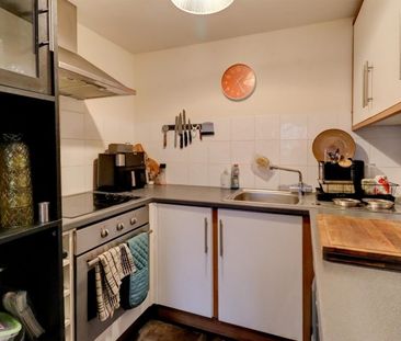 Market Hill, Southam, CV47 0HE - Photo 4