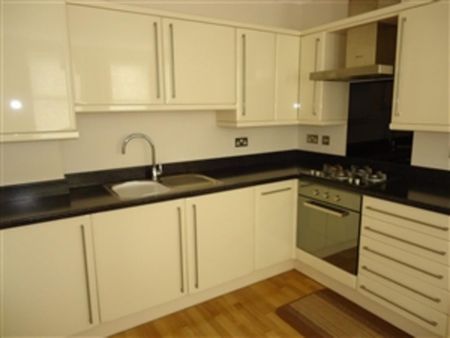 1 bedroom flat to rent - Photo 2