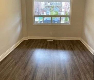 706 Gladstone Avenue #Main - Photo 4