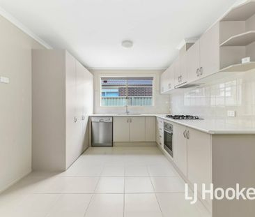 Four Bedder In Blue Horizons! - Photo 3