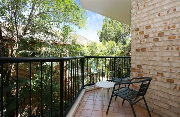 Furnished 1-Bedroom Unit in Prime Location! - Photo 1