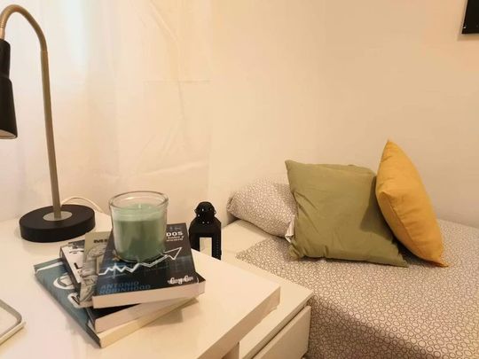 Carrer del Literat Azorín, Valencia, Valencian Community 46006 - Photo 1