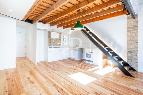 Penthouse for rent with Terrace in Gran Vía (Valencia) - Photo 1