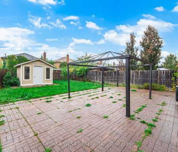 For Lease - 86 Dina Road, Vaughan, Ontario - Photo 3