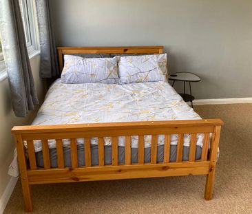 High quality refurbished property - Photo 5