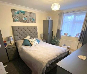 Rectory Road, Grays, Essex, RM17 - Photo 3