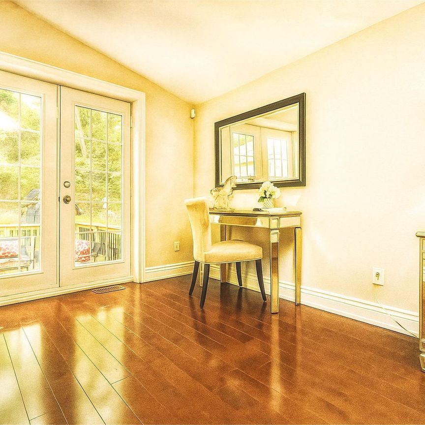 For Lease - 182 South Kingsway N/A, Toronto, Ontario - Photo 1