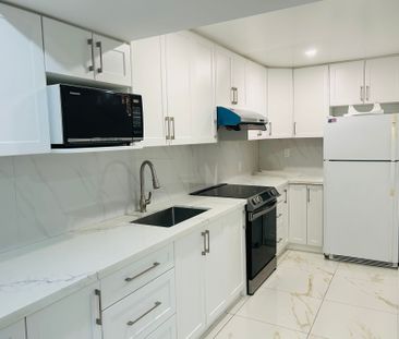 For Lease - 15 Marilake Drive, Toronto, Ontario - Photo 3