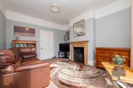 3 bedroom flat to rent, - Photo 2