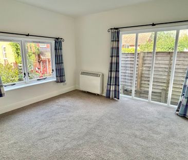 3 bedroom Three Bedroom Barn Conversion to rent - Photo 1