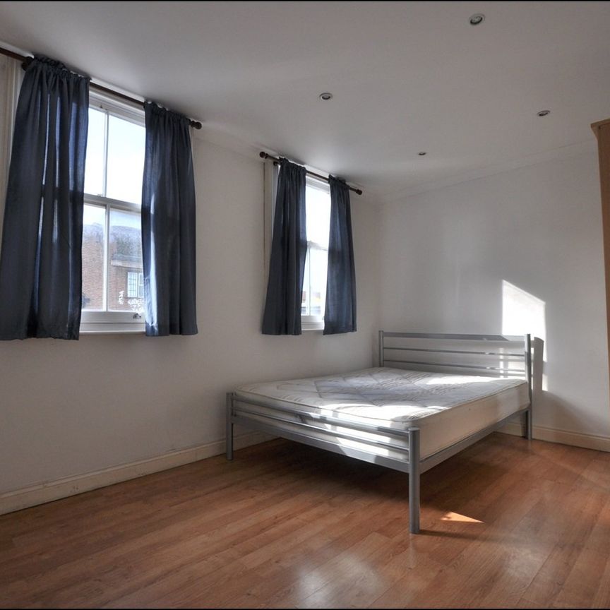 1 Bed Flat, Kingsland Road, E2 - Photo 1