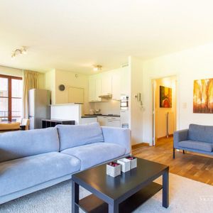 Appartement te huur in Oudergem voor € 2.100 met 3 slaapkamers - Photo 2