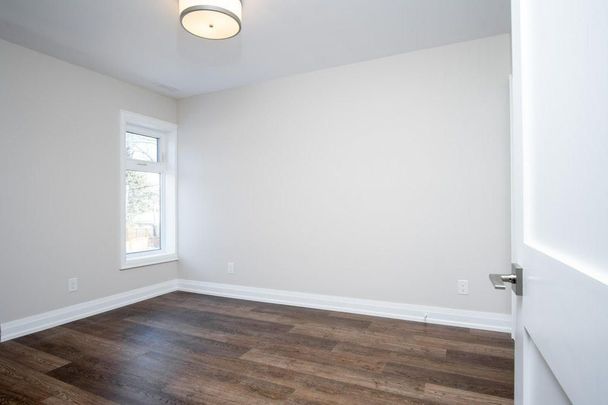For Lease - 256 Annette Street Unit# Upper, Toronto, Ontario - Photo 1