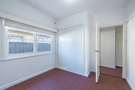 5 Belmont Avenue, Clayton VIC 3168 - House For Rent | Domain - Photo 4