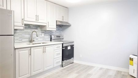 For Lease - 359 Buena Vista Avenue Unit# Lower, Oshawa, Ontario - Photo 2