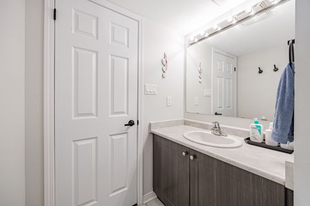 For Lease - 82 Abela Lane, Ajax, Ontario - Photo 5