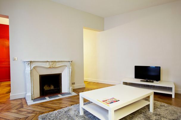Appartement à louer rue du Vieux Colombier, Paris 6ème - Photo 1