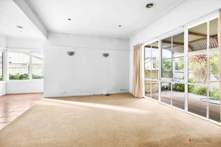 57A Warren Road, Parkdale VIC 3195 - Photo 4