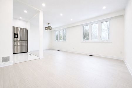 For Lease - 384 Westwood Drive Unit# Upper, Kitchener, Ontario - Photo 2